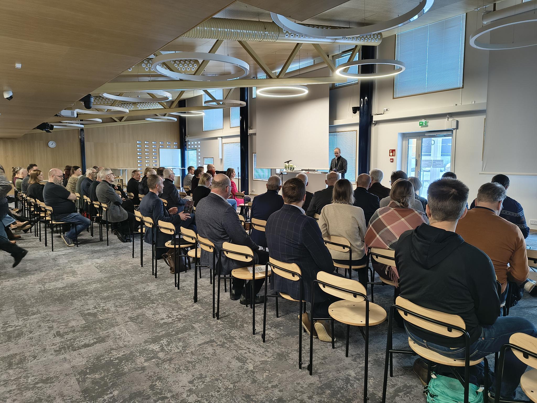 Etelä-Suomen metsäfoorumissa kuultiin tekoälystä metsäalalla